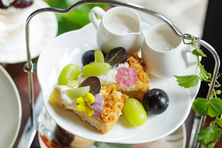 ぶどうのレアチーズケーキ・ぶどうとアールグレイ紅茶のジュレ