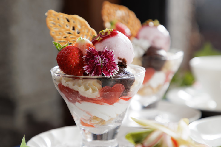 いちごとマスカルポーネのスペシャルパフェ