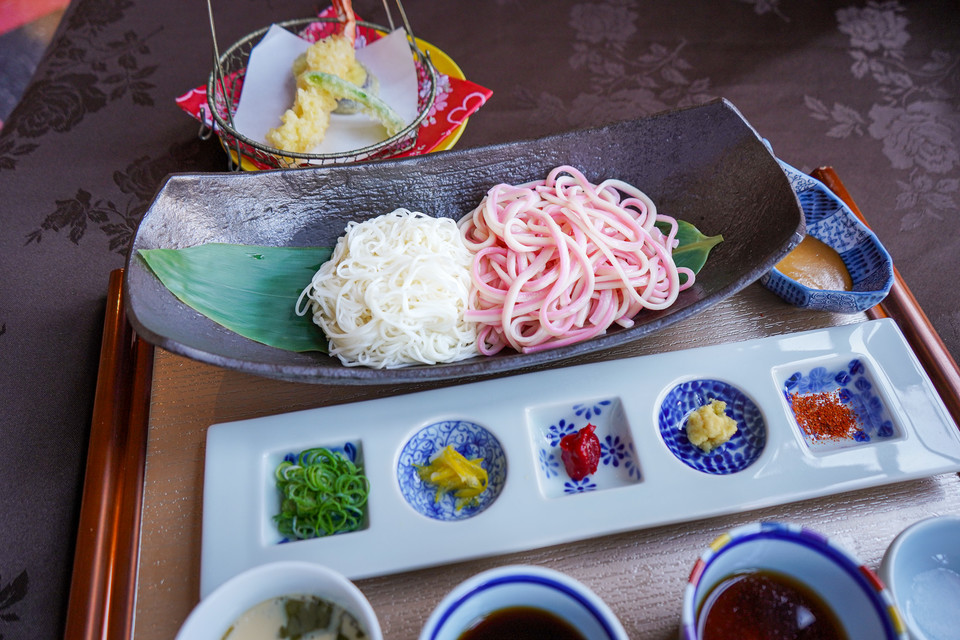 麺遊膳　相盛り　～魚の煮つけ麺胡麻風味～　※2026/04/04より販売開始