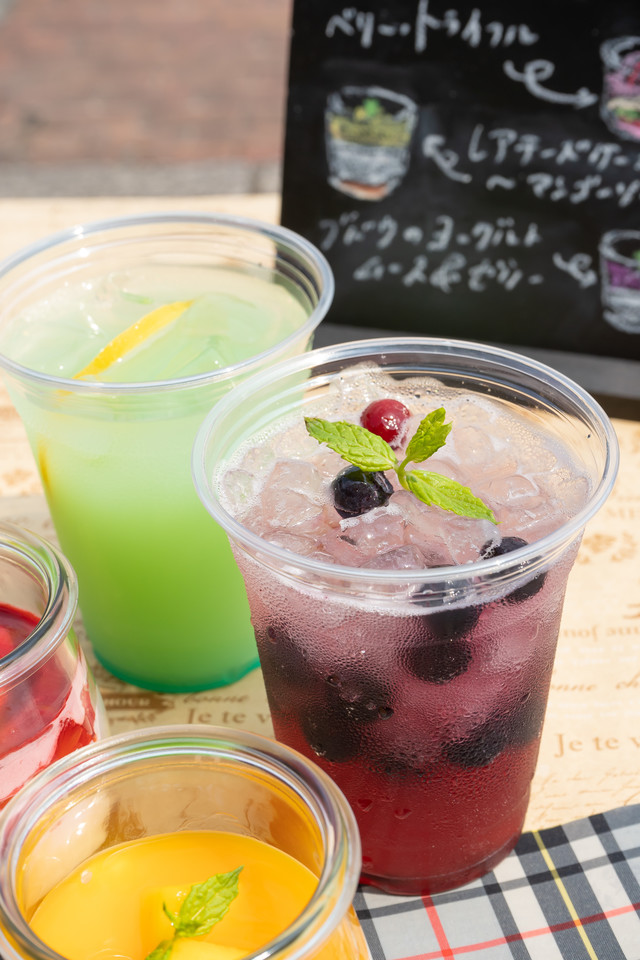 ノンアルコールカクテル(3種の中から1種)or アイスコーヒー/アイスティー